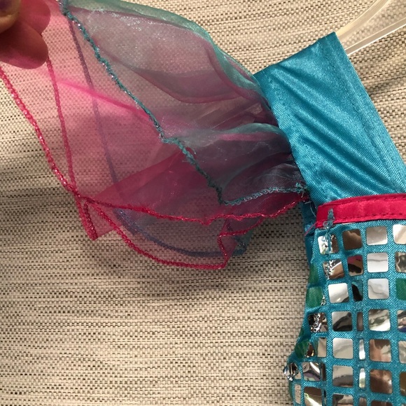 Little Mermaid Princess costume, 4-6T - Picture 4 of 6